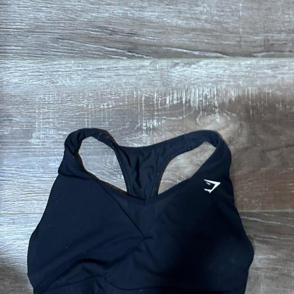 Gymshark black sports bra size